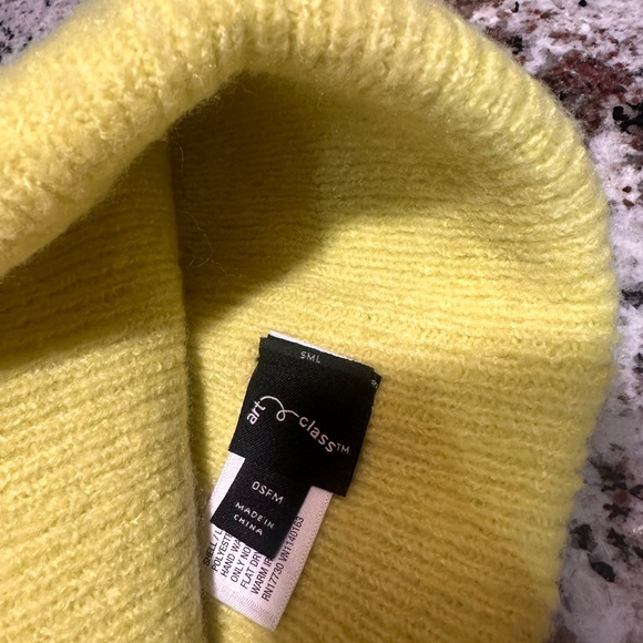Girls neon yellow art class winter beanie OSFM - Picture 3 of 5